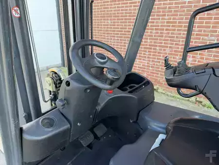 El truck - 4 hjulet 2014  Linde E20PH-02 (8)