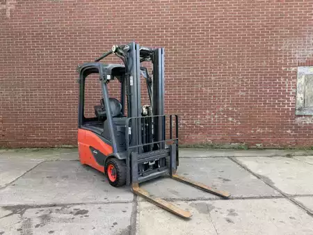 Electric - 3 wheels 2016  Linde E15-02 (1)