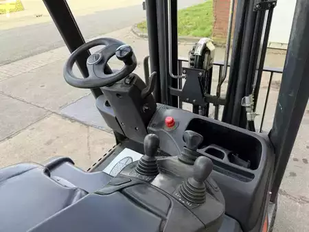 Electric - 3 wheels 2016  Linde E15-02 (9)