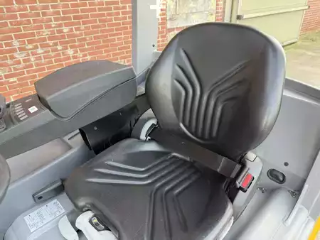 Eléctrico - 4 rodas 2025  Jungheinrich EFG 316k (7)