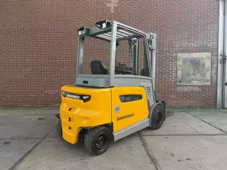 Eléctrico - 4 rodas 2025  Jungheinrich EFG 435 (3)