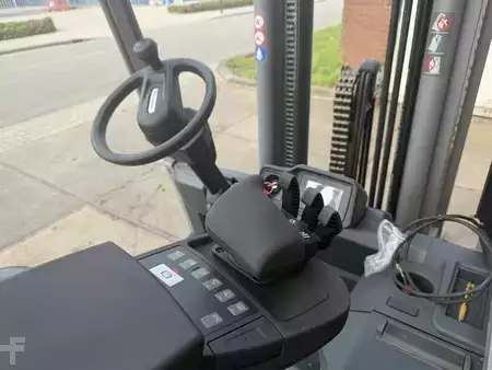 Eléctrico - 4 rodas 2025  Jungheinrich EFG 435 (9)