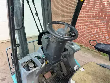 Diesel truck 2008  Mitsubishi FD25N (7)