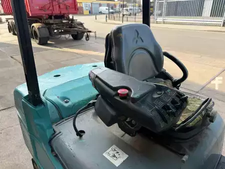 Diesel truck 2008  Mitsubishi FD25N (9)