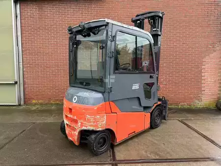 Elektro 4 Rad 2020  Toyota 8FBMT25 (3)