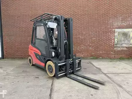 Diesel truck 2020  Linde H30D-01 (1)