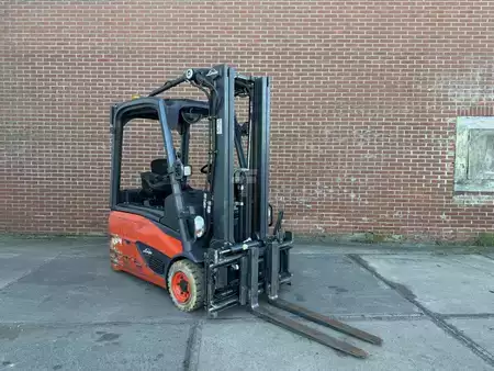 Elektro tříkolové VZV 2018  Linde E16-02 (1)