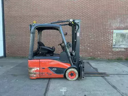 Elektro tříkolové VZV 2018  Linde E16-02 (2)