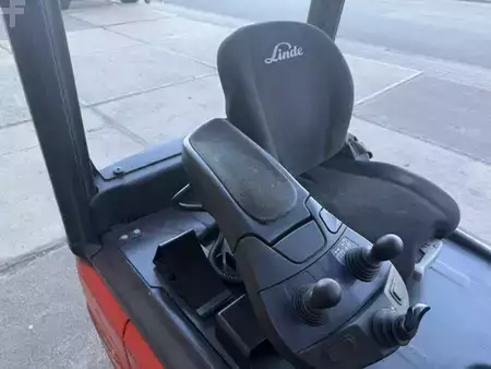 Elektro tříkolové VZV 2018  Linde E16-02 (7)