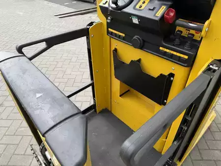 Vertikální vychystávací vozík 2019  Yale MO10EAC (9)