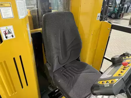 Vertikální vychystávací vozík 2019  Yale MTC13LWB (10)