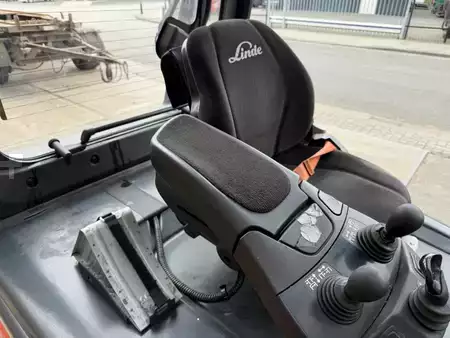 El truck - 4 hjulet 2018  Linde E50HL-01/600 (10)