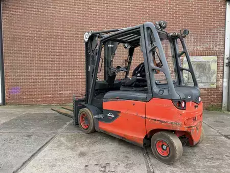 El truck - 4 hjulet 2018  Linde E50HL-01/600 (5)