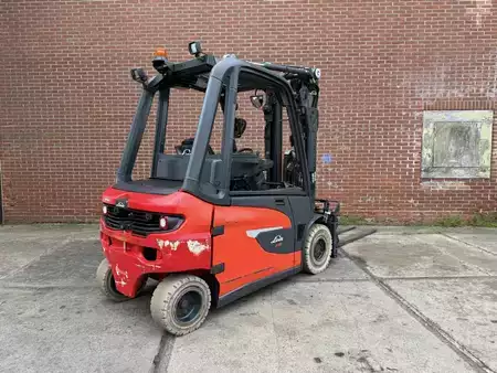 Elektro čtyřkolový VZV 2024  Linde E25L-01 (3)