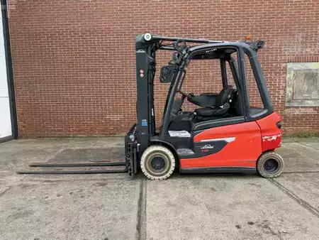 Elektro čtyřkolový VZV 2024  Linde E25L-01 (6)