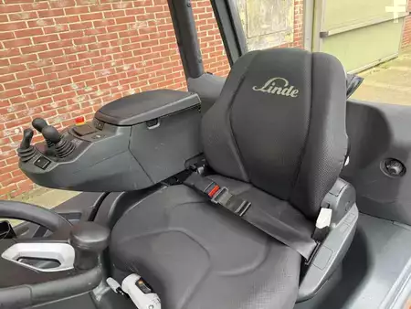 Elektro čtyřkolový VZV 2024  Linde E25L-01 (7)