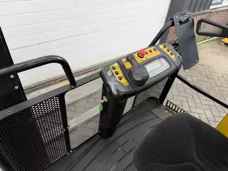 Vertikální vychystávací vozík 2019  Yale MTC13LWB (7)