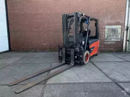Chariots électriques à 4 roues 2018  Linde E50HL-01 (4)