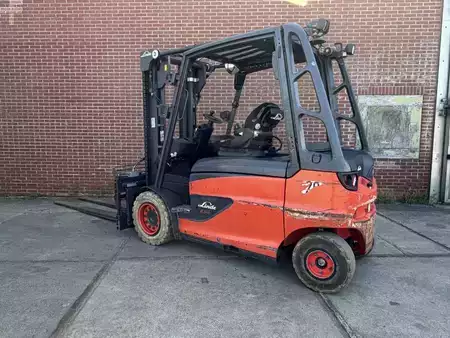 Chariots électriques à 4 roues 2018  Linde E50HL-01 (5)