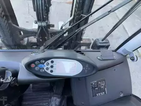 Elektromos 4 kerekű 2019  Still RX 60-25 (10)