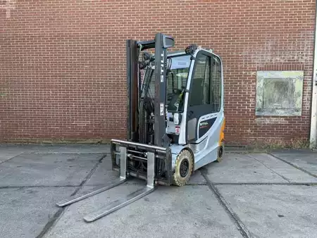 Elektromos 4 kerekű 2019  Still RX 60-25 (4)