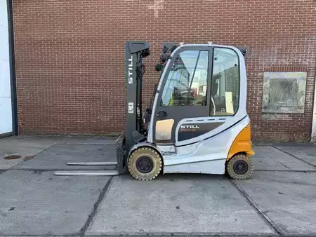 Elektromos 4 kerekű 2019  Still RX 60-25 (6)