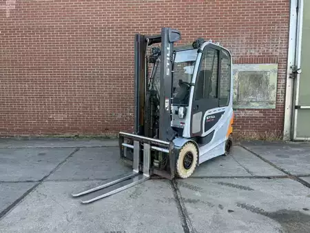 Elektromos 4 kerekű 2019  Still RX 60-25 (3)