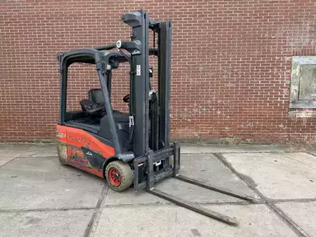 Elektromos 3 kerekű 2021  Linde E16L-02 (1)