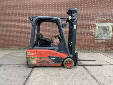 Elektromos 3 kerekű 2021  Linde E16L-02 (2)