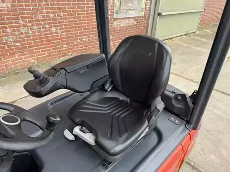 Elektromos 3 kerekű 2021  Linde E16L-02 (7)