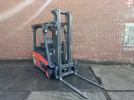 Elektromos 3 kerekű 2021  Linde E16L-02 (1)