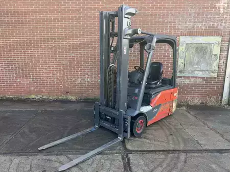 Elektromos 3 kerekű 2021  Linde E16L-02 (3)
