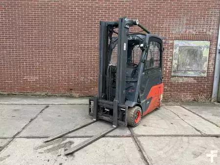 Elektromos 4 kerekű 2021  Linde E16L-02 (3)