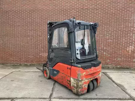 Elektromos 4 kerekű 2021  Linde E16L-02 (5)