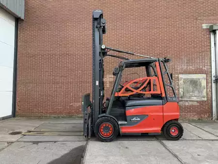 Elektromos 4 kerekű 2017  Linde E40H-01/600 (6)