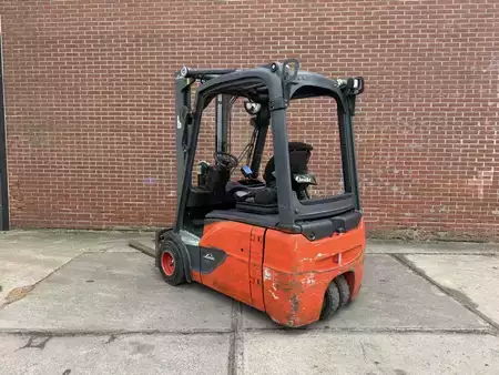 Elektromos 3 kerekű 2015  Linde E18-02 (5)