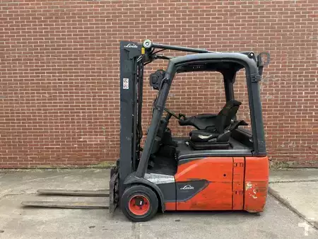 Elektromos 3 kerekű 2015  Linde E18-02 (6)
