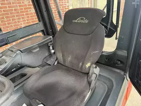 Elektromos 4 kerekű 2015  Linde E30-01 (7)