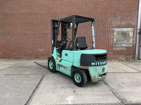 Diesel heftrucks 1990  Mitsubishi FD25-T (5)