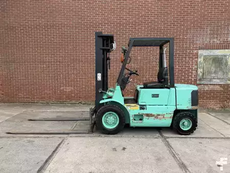 Diesel heftrucks 1990  Mitsubishi FD25-T (6)