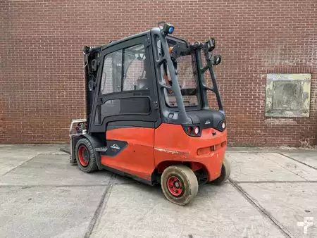 Elektryczne 4-kołowe 2017  Linde E45HL-01/600 (5)