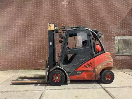 LPG Forklifts 2019  Linde H30T-02 (2)
