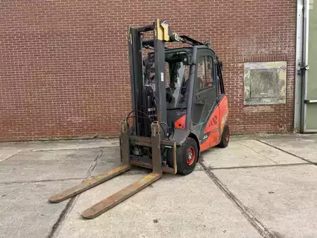 LPG Forklifts 2019  Linde H30T-02 (6)