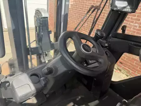 LPG Forklifts 2019  Linde H30T-02 (8)