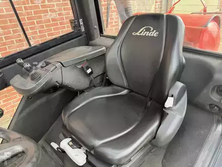 LPG Forklifts 2019  Linde H30T-02 (7)