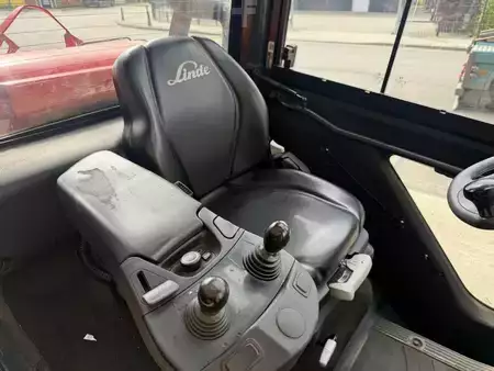 LPG Forklifts 2019  Linde H30T-02 (9)