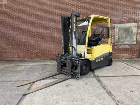 Eléctrico - 4 rodas 2014  Hyster J3.0XN (6)