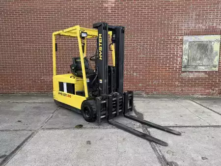 Chariots électriques à 3 roues 1998  Hyster J1.80XMT (1)