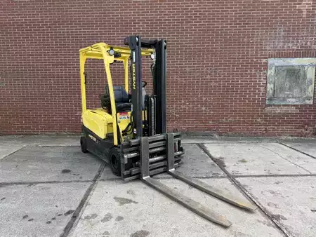 Eléctrico - 4 rodas 2019  Hyster J2.0XN LWB (1)