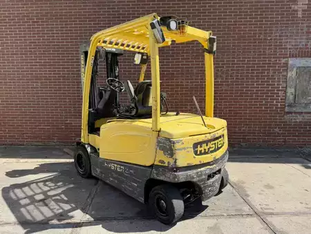 Elektryczne 4-kołowe 2013  Hyster J2.5XN (5)